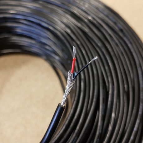 Skärmad kabel för switchar och brytare 24 AWG per meter