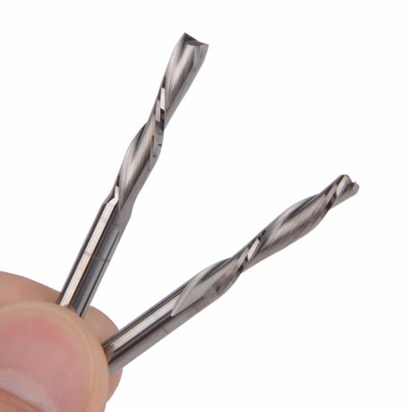 Down cut 4x22x45 med 2 "flutes" för PVC, POM, Plast, Akryl, MDF, Furu, Plywood